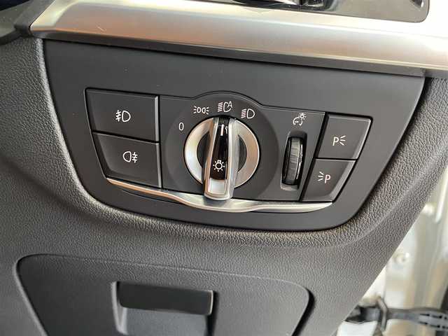 ＢＭＷ Ｘ４ M40i 岡山県 2020(令2)年 6.6万km 白 コニャックレザー　/ＨＵＤ　/純正ナビ　/Ｂｌｕｅｔｏｏｔｈ　/フルセグＴＶ　/３６０度カメラ　/ＡＣＣ　/ＬＫＡ　/ＢＳＭ　/シートヒーター　/ワイヤレスチャージ　/ドライブレコーダー　/ミラー型ＥＴＣ　/インテリジェントセーフティ/ミラーリンク/パワーバックドア/プッシュスタート/ウィンカーミラー/アイドリングストップ