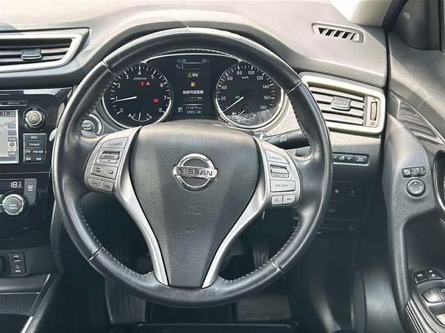 日産 エクストレイル 20Xt エマージェンシーブレーキ 埼玉県 2015(平27)年 11.2万km ダイヤモンドブラック (株)IDOMが運営する【じしゃロン熊谷店】の自社ローン専用車両になりますこちらは現金またはオートローンご利用時の価格です。自社ローンご希望の方は別途その旨お申付け下さい/純正ナビ/（フルセグTV/CD/DVD/AM/FM）/USB/AUX端子/ETC/全方位カメラ/クルーズコントロール/電動リアゲート/前席シートヒーター/ドライブレコーダー/ステアリングスイッチ/純正アルミホイール/純正フロアマット/純正ドアバイザー/スマートキー/プッシュスタート/LEDオートヘッドライト/フォグランプ/電動格納ミラー/車両・ナビ取扱説明書/保証書