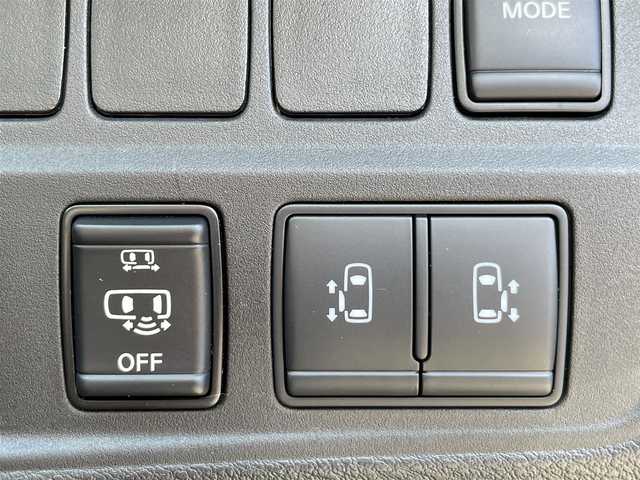 日産 セレナ e－パワー ハイウェイスター V 茨城県 2020(令2)年 6.8万km マルーンレッド 純正ナビ/【iPod・SD・ラジオ・TV・ウォークマン・USB・CD・BT・AUX】/全方位カメラ/ETC/前後コーナーセンサー/レーダークルコン/プロパイロット/BSM/パーキングアシスト/両側パワスラ/後席AAC/ブレーキホールド/フロアマット/純正アルミホイール/電格ミラー/ウインカーミラー/ドアバイザー