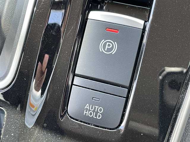 日産 セレナ e－パワー ハイウェイスター V 茨城県 2020(令2)年 6.8万km マルーンレッド 純正ナビ/【iPod・SD・ラジオ・TV・ウォークマン・USB・CD・BT・AUX】/全方位カメラ/ETC/前後コーナーセンサー/レーダークルコン/プロパイロット/BSM/パーキングアシスト/両側パワスラ/後席AAC/ブレーキホールド/フロアマット/純正アルミホイール/電格ミラー/ウインカーミラー/ドアバイザー