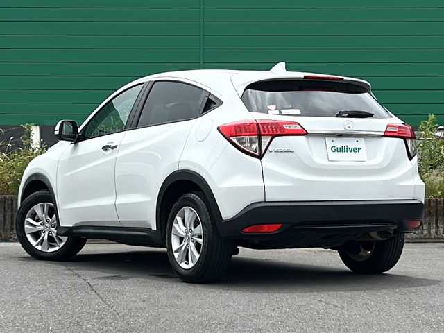 ホンダ ヴェゼル X ホンダセンシング 茨城県 2020(令2)年 3.9万km プラチナホワイトパール ホンダセンシング/Gathersナビ/DVD/CD/SD/USB/iPod/BT/フルセグTV/バックカメラ/クルーズコントロール/LEDヘッドライト/オートライト/純正16インチアルミホイール/純正フロアマット/アイドリングストップ/AAC/スマートキー/ETC/横滑り防止装置/レーンキープアシスト/オートライト/カーテンエアバック/衝突被害軽減システム/禁煙車