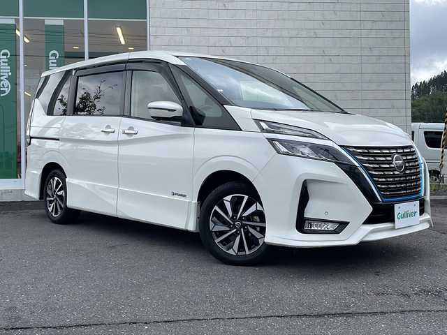日産 セレナ e－パワー ハイウェイスター V 岩手県 2020(令2)年 2.9万km ブリリアントホワイトパール 純正メモリナビ/フルセグ/CD/DVD/　MM319D-W/アラウンドビューカメラ/両側パワースライドドア/スマートキー/LEDヘッドライト/オートライト/フォグランプ/ドライブレコーダー/クルーズコントロール/革巻きステアリング/プッシュスタート