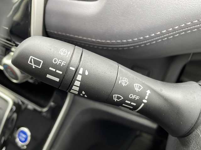日産 セレナ e－パワー ハイウェイスター V 岩手県 2020(令2)年 2.9万km ブリリアントホワイトパール 純正メモリナビ/フルセグ/CD/DVD/　MM319D-W/アラウンドビューカメラ/両側パワースライドドア/スマートキー/LEDヘッドライト/オートライト/フォグランプ/ドライブレコーダー/クルーズコントロール/革巻きステアリング/プッシュスタート