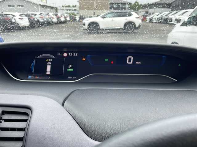 日産 セレナ e－パワー ハイウェイスター V 岩手県 2020(令2)年 2.9万km ブリリアントホワイトパール 純正メモリナビ/フルセグ/CD/DVD/　MM319D-W/アラウンドビューカメラ/両側パワースライドドア/スマートキー/LEDヘッドライト/オートライト/フォグランプ/ドライブレコーダー/クルーズコントロール/革巻きステアリング/プッシュスタート