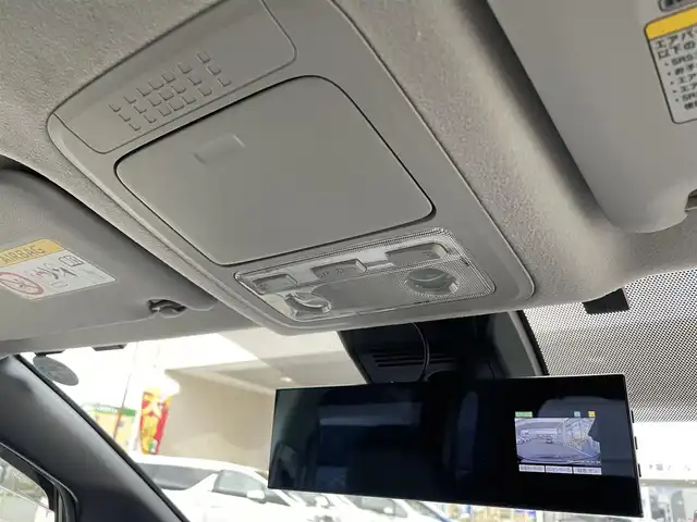 トヨタ ヴォクシー ZS 煌Ⅱ 大阪府 2016(平28)年 12.4万km ブラック 純正SDナビ(NSZT-Y66T)/BT/CD/USB/SD/TV/バックカメラ/ドライブレコーダー/両側パワースライドドア/レーンキープアシスト/純正フロアマット/純正16インチAW/LEDヘッドライト/フロントフォグ/オートハイビーム/電格ミラー/スペアキー/ETC