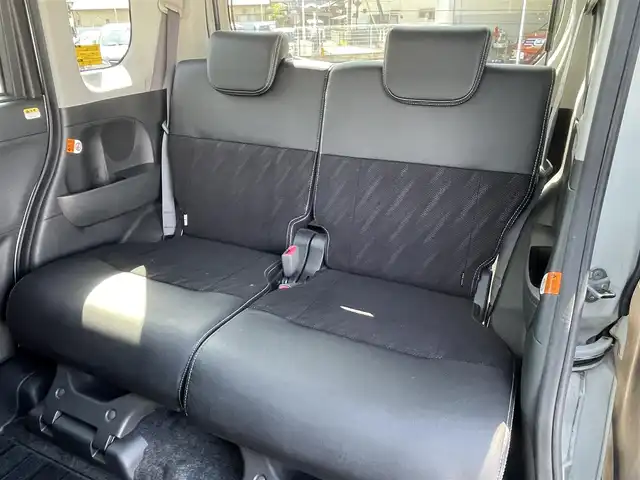 ダイハツ タント カスタムRS トップED LTD SAⅢ 山梨県 2018(平30)年 9.8万km パールホワイトⅢ (株)IDOMが運営する【じしゃロン甲府店】の自社ローン専用車両になります。/こちらは現金またはオートローンご利用時の価格です。自社ローンご希望の方は別途その旨お申付け下さい/スマートアシストIII/スマートキー×２/両側パワースライドドア/全方位カメラ/純正メモリーナビ・フルセグＴＶ/【CD/DVD/SD/BTオーディオ/HDMI/USB】/ステアリングオーディオスイッチ/ETC/LEDヘッドライト/フォグランプ/純正15インチアルミホイール/合皮/ファブリックコンビシート/シートリフター/シートヒーター/保証書・取説・ナビ取説
