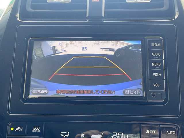 トヨタ プリウス S 愛知県 2017(平29)年 9.2万km シルバーM 純正SDナビ/ワンセグTV・Bluetooth・CD・DVD・AUX/バックカメラ/トヨタセーフティセンス/プリクラッシュセーフティ/LDA/先行車発進お知らせ/クルーズコントロール/オートハイビーム/LEDヘッドライト/フォグライト/前方ドライブレコーダー/ETC/スマートキー/プッシュスタート/純正ドアバイザー/保証書/取扱説明書/点検整備記録簿（R2・R4・R6）