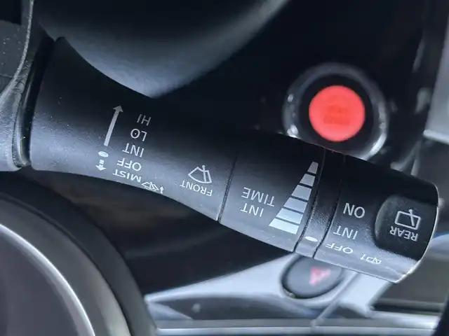 日産 エルグランド 250ハイウェイスター 道北・旭川 2013(平25)年 12.5万km ブリリアントホワイトパール (株)IDOMが運営する【じしゃロン旭川店】の自社ローン専用車両になります。こちらは現金またはオートローンご利用時の価格です。自社ローンご希望の方は別途その旨お申付け下さい/　/・社外ナビ(CD/DVD/BT/HDD/SD/フルセグ)/・バックカメラ/・ETC/・両側パワースライドドア/・フリップダウンモニター/・電動格納ウィンカーミラー/・プッシュスタート/・スマートキー2個/・フォグランプ/・オートライト/・現車装着サマータイヤ 純正AW225/55R18/・取扱説明書