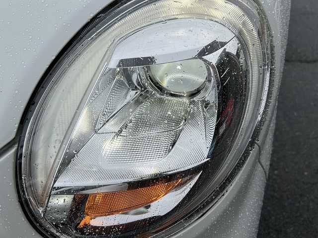 ダイハツ キャスト アクティバ GターボプライムコレSAⅢ 埼玉県 2019(令1)年 5.8万km パールホワイトⅢ スマートアシストIII/純正ナビ/　　CD/DVD/Bluetooth/フルセグTV/iPod/バックカメラ/ハーフレザーシート/運転席、助手席シートヒーター/純正15インチアルミホイール/アイドリングストップ/USBポート/PWRモード/ダウンヒルアシストコントロール/横滑り防止装置/ETC