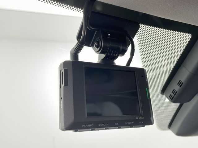 レクサス ＲＸ 450h エレガントツアラー 千葉県 2022(令4)年 3.6万km ソニックチタニウム 純正ナビ/　CD/DVD/Bluetooth/フルセグTV/　Apple car play/Android Auto/サンルーフ/レクサスセーフティシステム/レーダークルーズコントロール/レーンキープアシスト/衝突軽減ブレーキ/クリアランスソナー/ブラインドスポットモニター/ヘッドアップディスプレイ/アラウンドビューモニター/先行車発進警報/ロードサインアシスト/電動パーキング/オートホールド/オートハイビーム/レザーシート/パワーシート/シートメモリー/エアーシート（前席）/シートヒーター（全席）/ステアリングヒーター/パワーバックドア/前後ドラレコ/ビルトインETC2.0/パドルシフト/三眼LEDヘッドライト/フォグランプ/ロールサンシェード/フロアマット