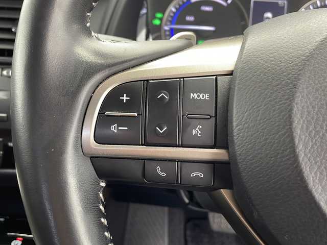レクサス ＲＸ 450h エレガントツアラー 千葉県 2022(令4)年 3.6万km ソニックチタニウム 純正ナビ/　CD/DVD/Bluetooth/フルセグTV/　Apple car play/Android Auto/サンルーフ/レクサスセーフティシステム/レーダークルーズコントロール/レーンキープアシスト/衝突軽減ブレーキ/クリアランスソナー/ブラインドスポットモニター/ヘッドアップディスプレイ/アラウンドビューモニター/先行車発進警報/ロードサインアシスト/電動パーキング/オートホールド/オートハイビーム/レザーシート/パワーシート/シートメモリー/エアーシート（前席）/シートヒーター（全席）/ステアリングヒーター/パワーバックドア/前後ドラレコ/ビルトインETC2.0/パドルシフト/三眼LEDヘッドライト/フォグランプ/ロールサンシェード/フロアマット