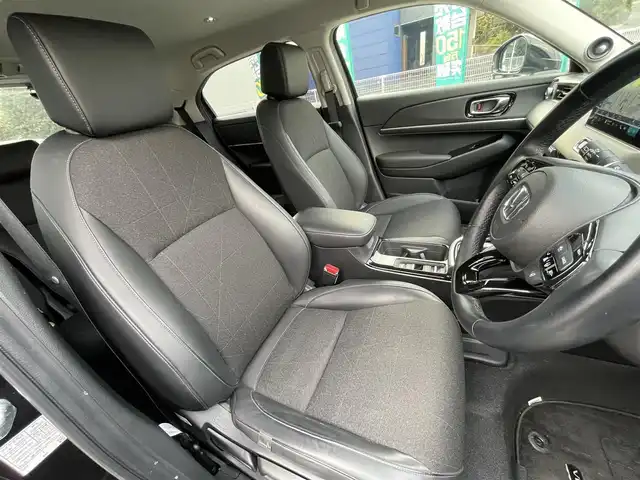 ホンダ ヴェゼル ハイブリッド e:HEV Z 熊本県 2021(令3)年 8.5万km クリスタルブラックパール ワンオーナー/プレミアムオーディオ【10スピーカー】/純正ナビ/【フルセグTV/Bluetooth/USB】/全周囲カメラ/デジタルインナーミラー/レーダークルーズコントロール/ブラインドスポットモニター/シートヒーター/ステアリングヒーター/電子パーキング/オートホールド/オートLEDヘッドライト/純正18インチAW/置くだけ充電/パワーバックドア/ステアリングスイッチ/パドルシフト/前後ドライブレコーダー/ETC2.0/取扱説明書