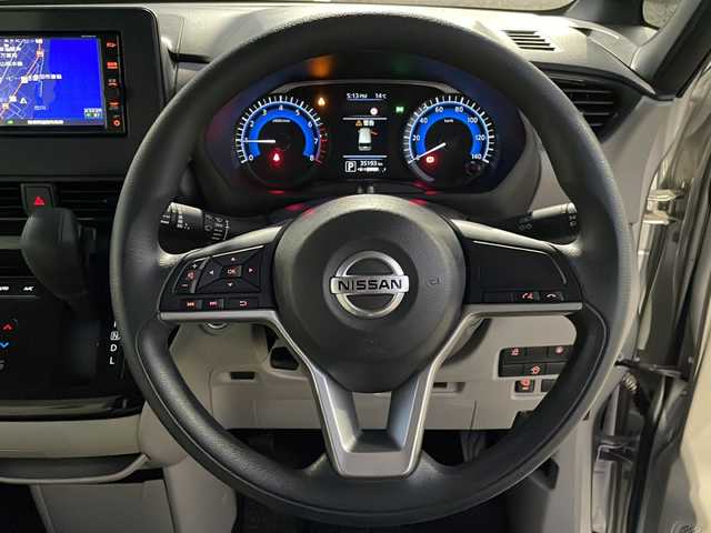 日産 ルークス X 島根県 2021(令3)年 3.6万km スターリングシルバーM 純正SDナビゲーション(MJ118D-W)/フルセグ BT/アラウンドビューカメラ/片側パワースライドドア/左ハンズフリーオートスライドドア/社外前方ドライブレコーダー/ビルトインETC/コーナーセンサー/アイドリングストップ