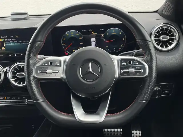 メルセデス・ベンツ ＧＬＢ２００ｄ AMGライン 東京都 2020(令2)年 1.8万km マウンテングレー ワンオーナー/純正ナビ／ＤＴＶ/ハーフレザー/シートヒーター/ＥＴＣ/ＡＣＣ/ＢＳＭ/レーンキープ/アンビエントライト/メモリー付パワーシート/パワーバックドア