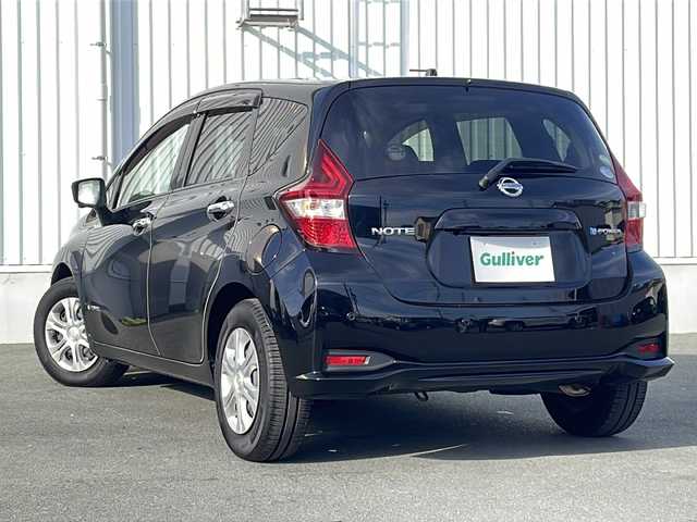 日産 ノート e－パワー X 三重県 2017(平29)年 3万km スーパーブラック 禁煙/純正ナビ/フルセグTV/全方位カメラ/アラウンドビューモニター/デジタルインナーミラー/前方ドラレコ/レーダー探知機/ETC/前後クリアランスソナー/ステアスイッチ/レーンキープアシスト/先行車発進告知/プリクラッシュ/オートライト/電動格納ウィンカーミラー