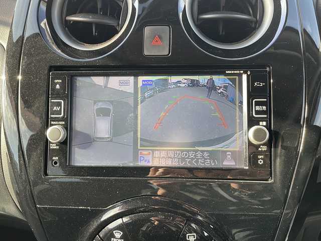 日産 ノート e－パワー X 三重県 2017(平29)年 3万km スーパーブラック 禁煙/純正ナビ/フルセグTV/全方位カメラ/アラウンドビューモニター/デジタルインナーミラー/前方ドラレコ/レーダー探知機/ETC/前後クリアランスソナー/ステアスイッチ/レーンキープアシスト/先行車発進告知/プリクラッシュ/オートライト/電動格納ウィンカーミラー