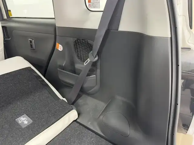 ダイハツ ムーヴ キャンバス G メイクアップ リミテッド　SAⅢ 三重県 2020(令2)年 2.4万km パールホワイトⅢ/ナチュラルベージュマイカメタリック 2トーン ガソリン/FF/インパネCVT/純正 8インチナビ NSZN-X70D/（TV/CD/DVD/iPod/MEMORY MUSIC/SD/Bluetooth/FM/AM/USB/HDMI/ドラレコ）/パノラマモニター/両側パワースライドドア（ワンタッチオープン機能・予約ロック機能付）/ドライブレコーダー 前後（ナビ連動）/ETC/衝突回避支援システム スマートアシスト3/・衝突警報機能（対車両・対歩行者）/・衝突回避支援ブレーキ機能（対車両・対歩行者）/・誤発進抑制制御機能（前方・後方）/・車線逸脱警報機能/・オートハイビーム機能/装備/・【DOP】ダイハツ純正 本革風シートカバー/・オートエアコン/・オートライト/・LEDヘッドランプ（AFS・オートレベリング機能・LEDクリアランスランプ付）/・LEDフロントフォグランプ/・ステアリングスイッチ/・プッシュスタート/・助手席大型シートアンダートレイ/・純正ホイールキャップ＋14インチスチールホイール/・取/ナビ取/・スマートキーx2