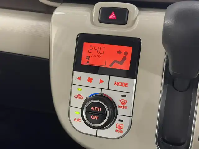 ダイハツ ムーヴ キャンバス G メイクアップ リミテッド　SAⅢ 三重県 2020(令2)年 2.4万km パールホワイトⅢ/ナチュラルベージュマイカメタリック 2トーン ガソリン/FF/インパネCVT/純正 8インチナビ NSZN-X70D/（TV/CD/DVD/iPod/MEMORY MUSIC/SD/Bluetooth/FM/AM/USB/HDMI/ドラレコ）/パノラマモニター/両側パワースライドドア（ワンタッチオープン機能・予約ロック機能付）/ドライブレコーダー 前後（ナビ連動）/ETC/衝突回避支援システム スマートアシスト3/・衝突警報機能（対車両・対歩行者）/・衝突回避支援ブレーキ機能（対車両・対歩行者）/・誤発進抑制制御機能（前方・後方）/・車線逸脱警報機能/・オートハイビーム機能/装備/・【DOP】ダイハツ純正 本革風シートカバー/・オートエアコン/・オートライト/・LEDヘッドランプ（AFS・オートレベリング機能・LEDクリアランスランプ付）/・LEDフロントフォグランプ/・ステアリングスイッチ/・プッシュスタート/・助手席大型シートアンダートレイ/・純正ホイールキャップ＋14インチスチールホイール/・取/ナビ取/・スマートキーx2