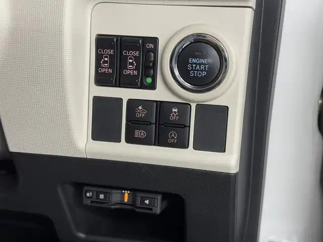ダイハツ ムーヴ キャンバス G メイクアップ リミテッド　SAⅢ 三重県 2020(令2)年 2.4万km パールホワイトⅢ/ナチュラルベージュマイカメタリック 2トーン ガソリン/FF/インパネCVT/純正 8インチナビ NSZN-X70D/（TV/CD/DVD/iPod/MEMORY MUSIC/SD/Bluetooth/FM/AM/USB/HDMI/ドラレコ）/パノラマモニター/両側パワースライドドア（ワンタッチオープン機能・予約ロック機能付）/ドライブレコーダー 前後（ナビ連動）/ETC/衝突回避支援システム スマートアシスト3/・衝突警報機能（対車両・対歩行者）/・衝突回避支援ブレーキ機能（対車両・対歩行者）/・誤発進抑制制御機能（前方・後方）/・車線逸脱警報機能/・オートハイビーム機能/装備/・【DOP】ダイハツ純正 本革風シートカバー/・オートエアコン/・オートライト/・LEDヘッドランプ（AFS・オートレベリング機能・LEDクリアランスランプ付）/・LEDフロントフォグランプ/・ステアリングスイッチ/・プッシュスタート/・助手席大型シートアンダートレイ/・純正ホイールキャップ＋14インチスチールホイール/・取/ナビ取/・スマートキーx2