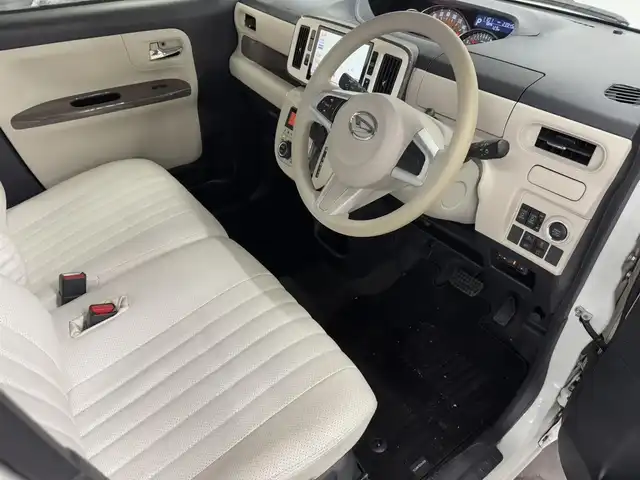 ダイハツ ムーヴ キャンバス G メイクアップ リミテッド　SAⅢ 三重県 2020(令2)年 2.4万km パールホワイトⅢ/ナチュラルベージュマイカメタリック 2トーン ガソリン/FF/インパネCVT/純正 8インチナビ NSZN-X70D/（TV/CD/DVD/iPod/MEMORY MUSIC/SD/Bluetooth/FM/AM/USB/HDMI/ドラレコ）/パノラマモニター/両側パワースライドドア（ワンタッチオープン機能・予約ロック機能付）/ドライブレコーダー 前後（ナビ連動）/ETC/衝突回避支援システム スマートアシスト3/・衝突警報機能（対車両・対歩行者）/・衝突回避支援ブレーキ機能（対車両・対歩行者）/・誤発進抑制制御機能（前方・後方）/・車線逸脱警報機能/・オートハイビーム機能/装備/・【DOP】ダイハツ純正 本革風シートカバー/・オートエアコン/・オートライト/・LEDヘッドランプ（AFS・オートレベリング機能・LEDクリアランスランプ付）/・LEDフロントフォグランプ/・ステアリングスイッチ/・プッシュスタート/・助手席大型シートアンダートレイ/・純正ホイールキャップ＋14インチスチールホイール/・取/ナビ取/・スマートキーx2