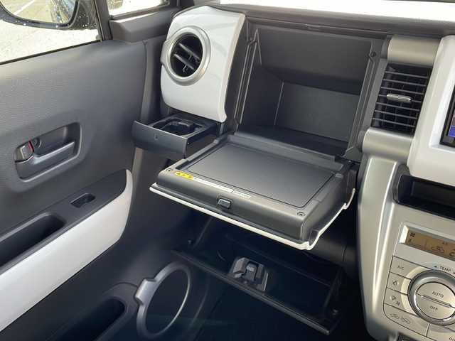 スズキ ハスラー G 新潟県 2016(平28)年 9万km クールカーキPM ４WD/ワンオーナー/社外ナビ（AVN-G05）/前席シートヒーター/レーダーブレーキサポート/ヒルディセントコントロール/社外ドライブレコーダー（前方）/HIDヘッドライト/スマートキー/スペアキー/電動格納ミラー/純正フロアマット