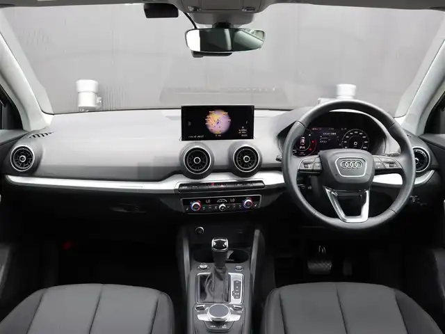 アウディ アウディ Ｑ２ 35TDIアドバンスド 長野県 2022(令4)年 0.7万km マンハッタングレーメタリック ・純正ナビTV/・バックカメラ /・ACC /・衝突軽減ブレーキ /・レーン/サイドアシスト/・バーチャルコックピット /・シートヒーター /・パワーバックドア /・アドバンストキー /・純正17AW /・LEDライト