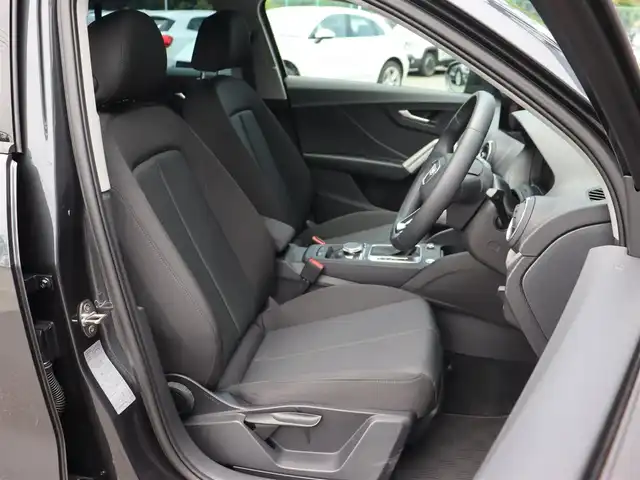 アウディ アウディ Ｑ２ 35TDIアドバンスド 長野県 2022(令4)年 0.7万km マンハッタングレーメタリック ・純正ナビTV/・バックカメラ /・ACC /・衝突軽減ブレーキ /・レーン/サイドアシスト/・バーチャルコックピット /・シートヒーター /・パワーバックドア /・アドバンストキー /・純正17AW /・LEDライト