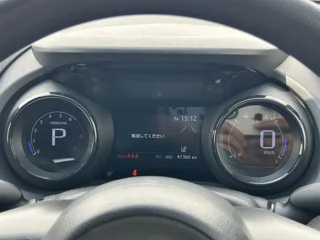 トヨタ ヤリス G 熊本県 2022(令4)年 4.2万km アイスピンクメタリック 純正ディスプレイオーディオ/・AM/FM/BT/・Miracast/・全周囲カメラ/ＥＴＣ/トヨタセーフティセンス/・プリクラッシュセーフティ/・レーンディーパーチャーアラート/・オートマチックハイビーム/・ロードサインアシスト/・パーキングサポートブレーキ/LEDヘッドライト/前後ドライブレコーダー/前席シートヒーター/ステアリングスイッチ/純正フロアマット/電動格納ミラー/・ウインカーミラー/プッシュスタート/スペアキー