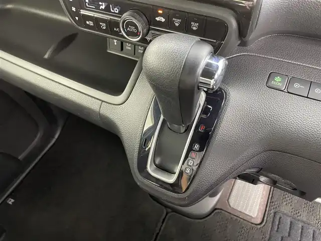 ホンダ Ｎ ＢＯＸ カスタム G L ターボ ホンダセンシング 福井県 2018(平30)年 4.9万km クリスタルブラックパール 純正ナビ/CD/DVD/Bluetooth/フルセグ/Ｈｏｎｄａ　ＳＥＮＳＩＮＧ/・衝突軽減ブレーキ/・誤発進抑制機能/・後方誤発進抑制機能/・アダプティブクルーズコントロール/・車線維持支援システム/バックカメラ/ETC/LEDヘッドライト/スマートキー