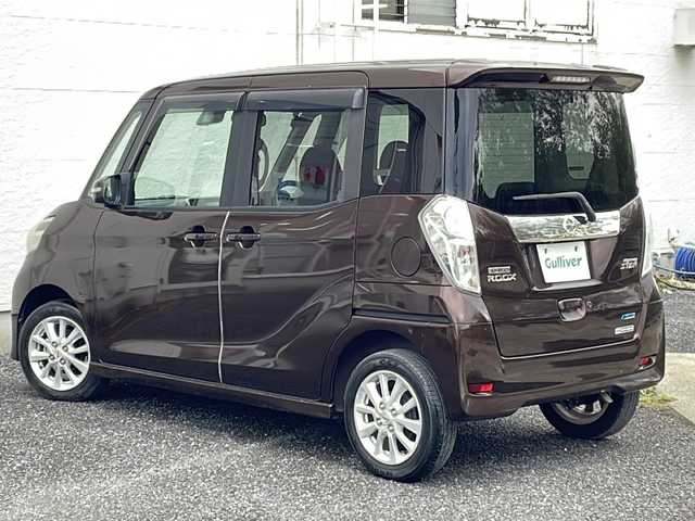 日産 デイズ ルークス ハイウェイスターX 千葉県 2015(平27)年 6.7万km モカブラウンP 純正ナビＭＣ３１４Ｄ－Ｗ　全方位カメラ　ＴＶ　ＤＶＤ　ＣＤ　Ｂｔ　ＥＴＣ　ドラレコ　衝突軽減ブレーキ　パワースライドドア　スマートキー 純正フロアマット　ドアバイザー　１４インチＡＷ　リアスポイラー