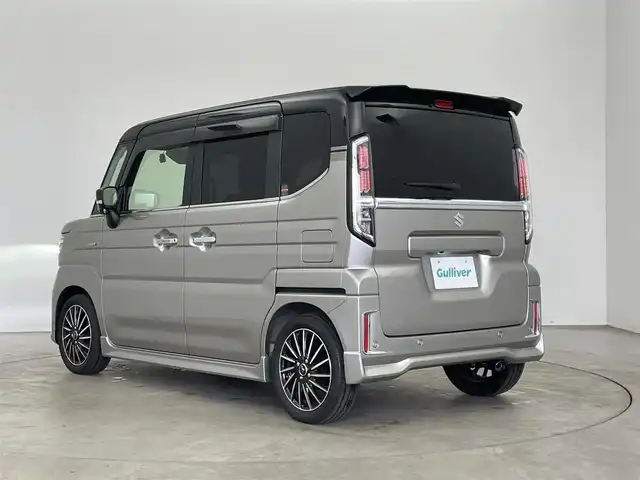スズキ スペーシア カスタム HYBRID XS ターボ 埼玉県 2024(令6)年 0.9万km スチールシルバーメタリック/ブルーイッシュブラックパール 社外ナビ　バックカメラ　ＨＵＤ　ビルトインＥＴＣ　前後ドライブレコーダー　セーフティサポート　レーダークルーズコントロール　シートヒーター　ステアリングヒーター　サーキュレーター　オートライト　ＬＥＤ