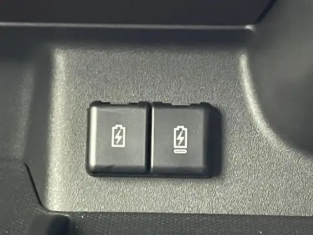 スズキ スペーシア カスタム HYBRID XS ターボ 埼玉県 2024(令6)年 0.9万km スチールシルバーメタリック/ブルーイッシュブラックパール 社外ナビ　バックカメラ　ＨＵＤ　ビルトインＥＴＣ　前後ドライブレコーダー　セーフティサポート　レーダークルーズコントロール　シートヒーター　ステアリングヒーター　サーキュレーター　オートライト　ＬＥＤ