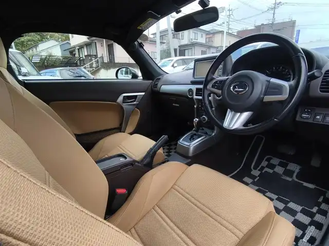 ダイハツ コペン セロ 熊本県 2016(平28)年 9.6万km ブリティッシュグリーンマイカ 純正ナビ（NSCT-W61D）/【ワンセグTV/CD/AM/FM】/バックカメラ/革巻きステアリング/ステアリングスイッチ/シートヒーター/プッシュスタート/スマートキー/純正16インチAW/純正フロアマット/ETC/保証書/取扱説明書