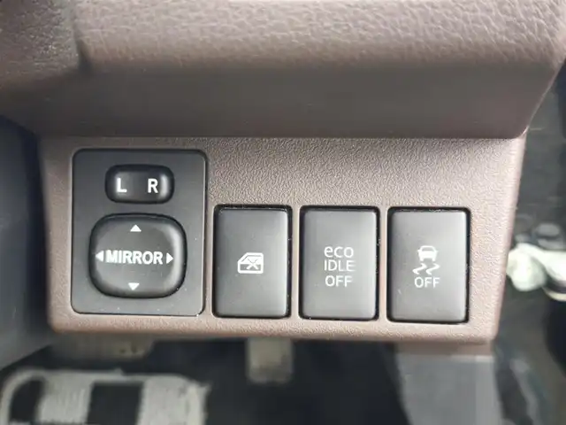 ダイハツ コペン セロ 熊本県 2016(平28)年 9.6万km ブリティッシュグリーンマイカ 純正ナビ（NSCT-W61D）/【ワンセグTV/CD/AM/FM】/バックカメラ/革巻きステアリング/ステアリングスイッチ/シートヒーター/プッシュスタート/スマートキー/純正16インチAW/純正フロアマット/ETC/保証書/取扱説明書