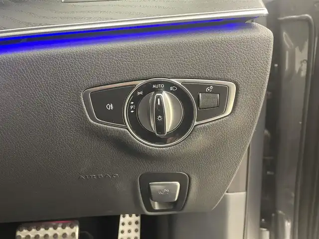 メルセデス・ベンツ Ｅ２２０ｄ アバンギャルド AMGライン 岡山県 2019(平31)年 6.1万km セレナイトグレー エクスクルーシブパッケージ/レザーシート/パワーシート/シートヒーター/HUD/インテリジェントライトシステム/アンビエントライト/ロケイターライティング/オートライト/AHB/レインセンサー/パワートランク/ブルメスタサラウンド/ACC/道路標識アシスト/アクティブブレーキアシスト/アテンションアシスト/レーンチェンジアシスト/BSA/Bluetooth/アップルカープレイ/USB/フルセグTV/PDC/ETC