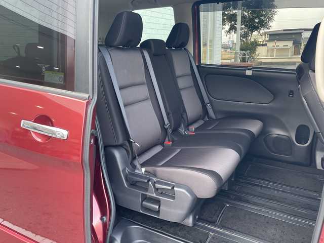 日産 セレナ ハイウェイスター V 富山県 2021(令3)年 4万km マルーンレッド プロパイロット/純正SDナビゲーション/純正フリップダウンモニター/全周囲カメラ/フルセグＴＶ/Blueｔooth・CD・DVD/レーダークルーズコントロール/レーンキープアシスト/衝突軽減ブレーキ/コーナーセンサー/純正アルミホイール/純正フロアマット/デジタルインナーミラー/ドライブレコーダー/ＥＴＣ/保証書・記録簿/取扱説明書