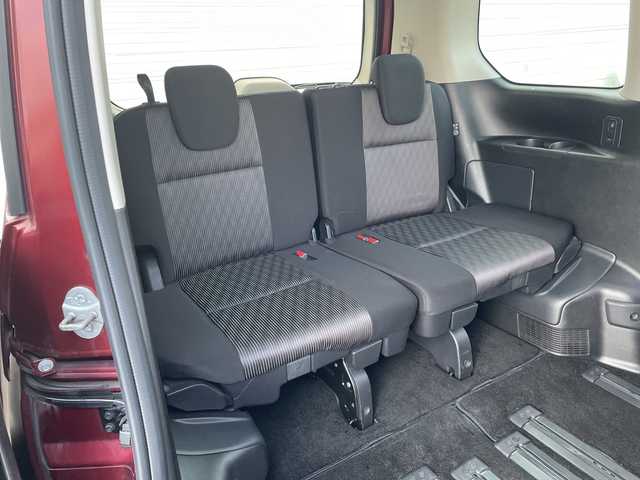 日産 セレナ ハイウェイスター V 富山県 2021(令3)年 4万km マルーンレッド プロパイロット/純正SDナビゲーション/純正フリップダウンモニター/全周囲カメラ/フルセグＴＶ/Blueｔooth・CD・DVD/レーダークルーズコントロール/レーンキープアシスト/衝突軽減ブレーキ/コーナーセンサー/純正アルミホイール/純正フロアマット/デジタルインナーミラー/ドライブレコーダー/ＥＴＣ/保証書・記録簿/取扱説明書