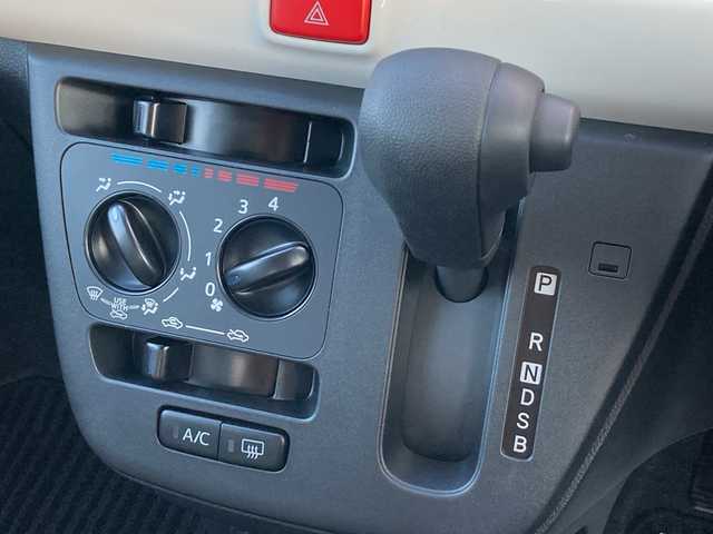 ダイハツ ミラ トコット 愛媛県 2018(平30)年 2.1万km ブラックマイカメタリック オーディオ/・CD/AM/FM/USB/AUX/前方ドライブレコーダー/スマートキー/ISOFIX/スマートアシスト3/・衝突軽減ブレーキ/・衝突警報機能/・車線逸脱警報/・誤発進抑制機能（前後）/・先行車発進お知らせ/・オートハイビーム/コーナーセンサー/LEDヘッドライト/アイドリングストップ/取扱説明書