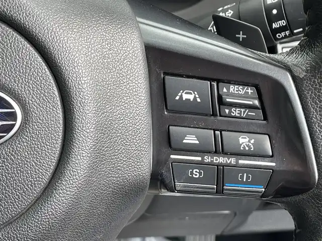 スバル レヴォーグ 1．6GT アイサイト Sスタイル 道南・函館 2015(平27)年 6.5万km クリスタルブラックシリカ ・純正ＳＤナビ（ＣＤ、ＤＶＤ、ＢＴ）/・フルセグＴＶ/・バックカメラ/・衝突軽減ブレーキ/・クルーズコントロール/・レーンキープアシスト/・運転席パワーシート/・パドルシフト/・スペアキー/・プッシュスタート/・ビルトインＥＴＣ