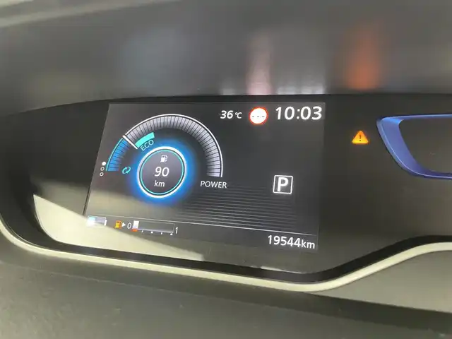 日産 セレナ e－パワー ハイウェイスター V 富山県 2020(令2)年 2万km ブリリアントホワイトパール 2トーン 純正ナビ（AM/FM/CD/DVD/AUX/BT）/フルセグTV/アラウンドビューモニター/両側パワースライドドア/ハンズフリーオートスライドドア/エマージェンシーブレーキ/レーンキープアシスト/ブラインドスポットモニター/標識認識機能/クリアランスソナー/プロパイロット/LEDヘッドライト/オートライト/フォグライト/ETC/ドライブレコーダー/アイドリングストップ/革巻きステアリング/ステアリングスイッチ/プッシュスタート/スマートキー/スペアキー/電動格納ミラー/純正フロアマット