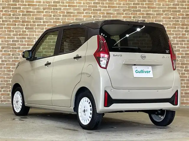 日産 デイズ ボレロ 岩手県 2024(令6)年 0.3万km フローズンバニラパール/アッシュブラウンM 純正9インチメモリナビ/(BT/フルセグTV/FM/AM/HDMI)/全方位カメラ/衝突被害軽減システム/車線逸脱警報/ETC/ドライブレコーダー/アイドリングストップ/LEDヘッドライト/オートライト/ウィンカーミラー/電動格納ミラー/純正14インチAW/ハーフレザーシート/プッシュスタート/スマートキー/フロアマット/スペアキー/取扱説明書/保証書