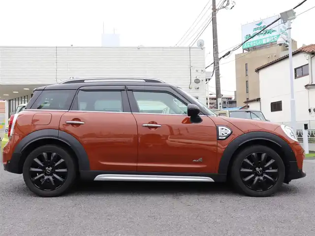 ＭＩＮＩ ミニ クロスオーバー クーパー SD オール4 神奈川県 2019(令1)年 4.2万km チェスナットブラウン HDDナビ/バックカメラ/パフォーマンスコントロール/ドライビングモード/ドラレコ（前後）/ETC/アダプティブLEDヘッドランプ/LEDフォグランプ/LEDリアコンビネーションランプ/ツインマフラー/自動防眩ドアミラー/エキサイトメントパッケージ/ヘイジーグレーインパネ加飾/シートヒーター/225/50R18 18インチ純正AW/アイドリングストップ/ドアバイザー/プッシュスタート/保証書、取説/スペアスマートキー