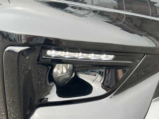 日産 エルグランド 250ハイウェイスターS 富山県 2021(令3)年 1.8万km 黒 スマートキー/ハーフレザーシート/両側パワースライドドア/メーカーオプションメモリーナビ/３列シート/全周囲モニター/BSM/フルセグTV/Bluetooth/ビルトインETC/純正18インチAW/レーダークルーズコントロール/LEDヘッドライト/フォグランプ/純正フロアマット/純正ドアバイザー/横滑り防止装置/電動格納ウィンカーミラー/ドラレコ（前）/オットマン/クリアランスソナー/AFS/ステアリングスイッチ/パワーバックドア/フロントエアロ（NISMO）/USB端子（３個）/保証書・取説・ナビ取説