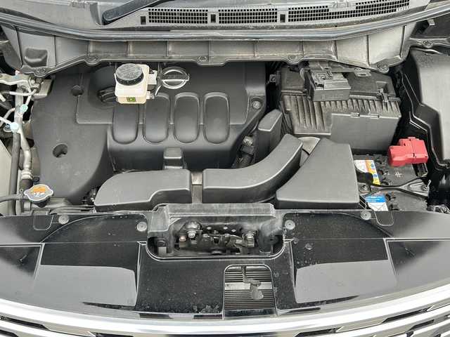 日産 エルグランド 250ハイウェイスターS 富山県 2021(令3)年 1.8万km 黒 スマートキー/ハーフレザーシート/両側パワースライドドア/メーカーオプションメモリーナビ/３列シート/全周囲モニター/BSM/フルセグTV/Bluetooth/ビルトインETC/純正18インチAW/レーダークルーズコントロール/LEDヘッドライト/フォグランプ/純正フロアマット/純正ドアバイザー/横滑り防止装置/電動格納ウィンカーミラー/ドラレコ（前）/オットマン/クリアランスソナー/AFS/ステアリングスイッチ/パワーバックドア/フロントエアロ（NISMO）/USB端子（３個）/保証書・取説・ナビ取説