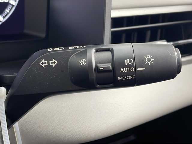 三菱 アウトランダー ＰＨＥＶ G 岐阜県 2022(令4)年 6.5万km ホワイトダイヤモンド 純正９インチナビ　/フルセグＴＶ　/電動テールゲート　/ＭＹパイロット　/革巻きステアリング　/パドルシフト　/ステアリングヒーター/シートヒーター（1列目＋2列目）　/シートメモリー　/パワーシート　/純正ドライブレコーダー　(前後)/置くだけ充電/アラウンドビューモニター/白革シート/ワイパーデアイサー/AC1500W