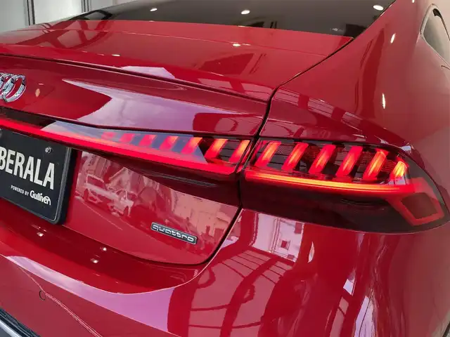 アウディ Ａ７ SB 55TFSIクワトロSライ 愛知県 2019(令1)年 6.6万km ブリリアントレッド レザーシート　/バーチャルコクピット　/マトリクスＬＥＤ　/シートヒーター/ＭＭＩナビゲーション　/Ｂｌｕｅｔｏｏｔｈ　/ＡｐｐｌｅＣａｒＰｌａｙ　/ＡｎｄｒｏｉｄＡｕｔｏ　/３６０度カメラ　/ＥＴＣ２．０　/ＡＣＣ/LKA/BSM/パーキングセンサー/ウィンカーミラー/プッシュスタート/アイドリングストップ