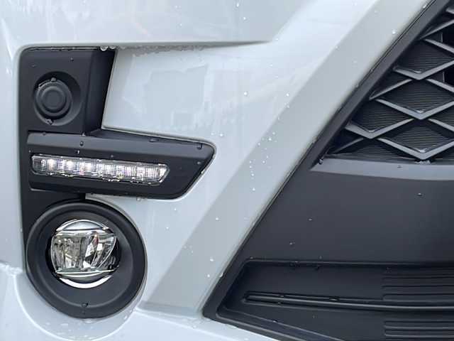 トヨタ ライズ Z 京都府 2023(令5)年 0.3万km シャイニングホワイトパール 純正9インチディスプレイオーディオ/・フルセグTV/BTオーディオ/FM/AM/バックカメラ/アラウンドビューモニター/ブラインドスポットモニター/社外デジタルインナーミラー/前席シートヒーター/ステアリングスイッチ/コーナーセンサー/前後ドラレコ/レーダークルーズコントロール/ETC2.0/アイドリングストップ/プッシュスタート/車載スペアタイヤ/MT付AT/純正フロアマット/保証書＆取説/スマートスペアキー