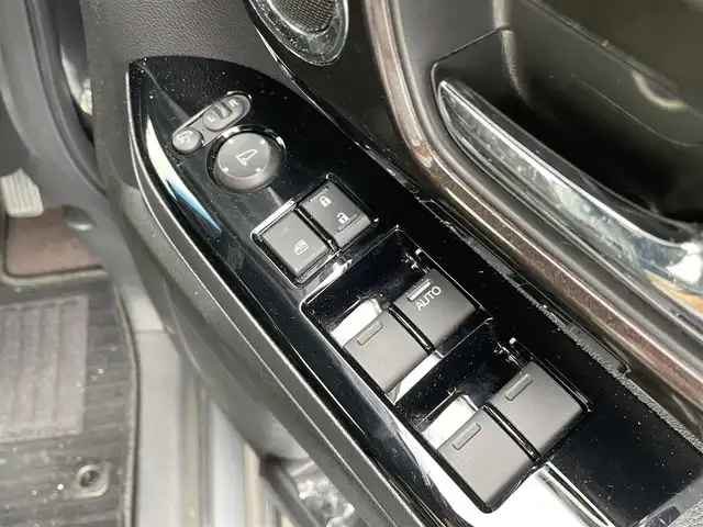 ホンダ Ｎ ＢＯＸ カスタム G L ホンダセンシング 宮城県 2021(令3)年 1.9万km シャイニンググレーM 登録時走行距離18848km/純正ナビ/AM・FM・TV・Bluetooth・SD・iPad/ワンオーナー/片側パワースライドドア/ドライブレコーダー/バックカメラ/クルーズコントロール/コーナーセンサー/スターターあり/スペアキーあり/シートヒーター/純正LEDライト/スタッドレスタイヤ4本/フォグランプ/後席サンシェード