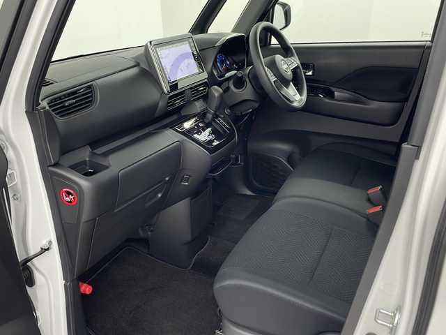 日産 ルークス HWS X プロパイロットED 埼玉県 2025(令7)年 0.6万km パールⅡ 純正ナビ　/　AM/FM/BT/TV/全方位カメラ　/ビルトインＥＴＣ　/エマージェンシーブレーキ　/プロパイロット　/両側パワースライドドア　/デジタルインナーミラー　/純正アルミホイール　/ブレードホールド　/レーンキープアシスト/オートマティックハイビーム/純正フロアマット/スマートキー