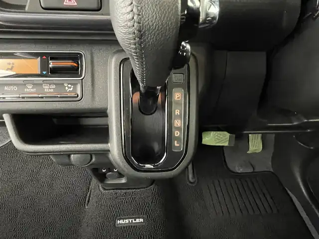 スズキ ハスラー Jスタイル 群馬県 2022(令4)年 2.3万km デニムブルー ガンメタリック 2トーン デュアルカメラブレーキサポート　純正オーディオ　ＬＥＤライト　ハイビームアシスト　シートヒーター　純正１５インチＡＷ　ステアリングリモコン　プッシュスタート　スマートキー　純正フロアマット　禁煙車